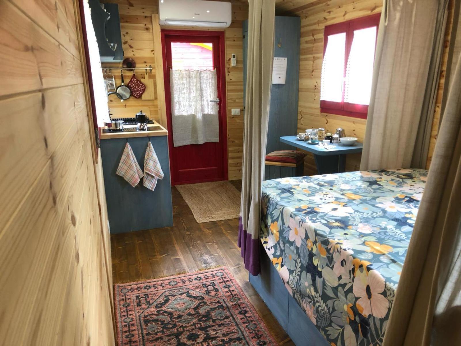 Agriturismo La Rovere - I Carrozzoni Gitani Cossano Belbo Bagian luar foto